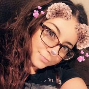 Meet your Posher, Natasha